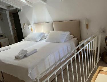 Deluxe Family Suite