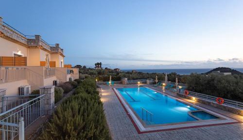 Superior One-Bedroom Apartment with Balcony