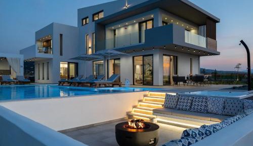 Four-Bedroom Villa