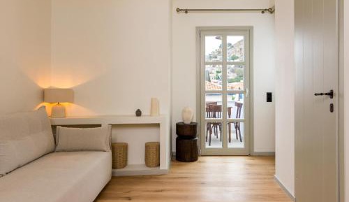 Suite Breeze Private Balcony