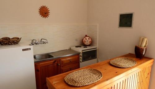 Two-Bedroom Apartment (4-5 Adults)