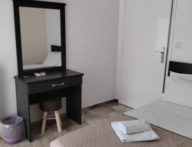 Deluxe 2 Bedroom Apartment with 2 Balconies Looking the bay and the olive grove