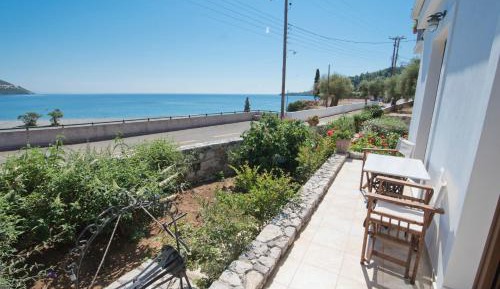 Studio Apartment with Sea View