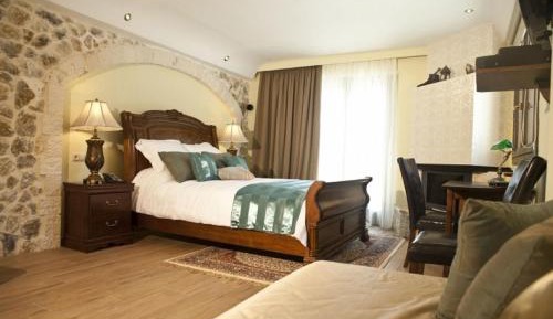 Deluxe Junior Suite