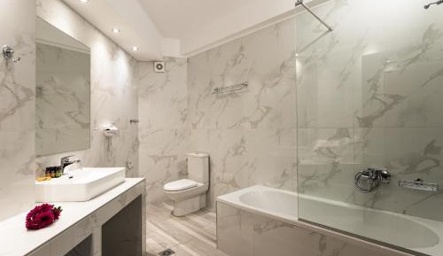 Junior Suite with Garden View - Semi-Ground Floor