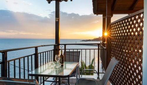 Deluxe Triple Room with Sea View