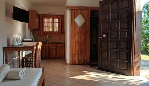 Basic Triple Room