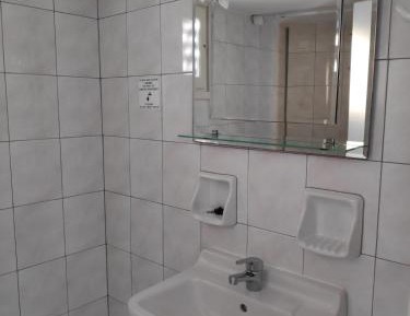 Economy Twin Room