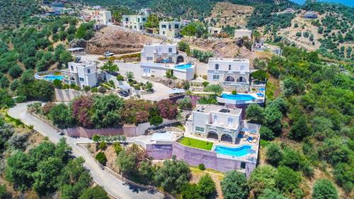 Three-Bedroom Villa with Private Pool (2-6 Adults)