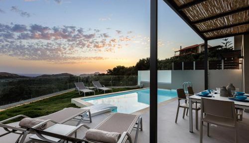 Porti Villas Iraklis II