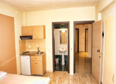 Studio (3 Adults)