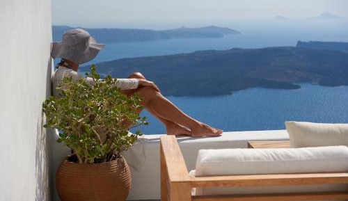 Deluxe Residence with Caldera View