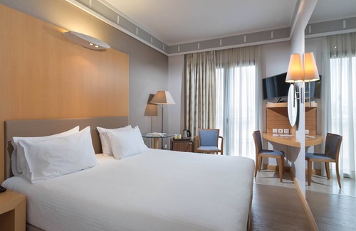 Plaka Hotel | Central Hotel
