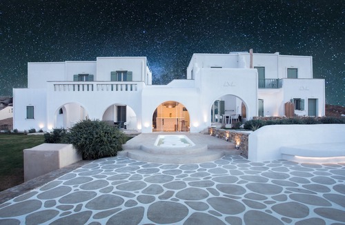 Agios Prokopios Hotel | Naxos Euphoria Suites