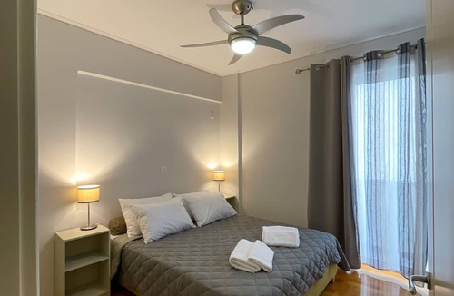 Ampelokipoi Apartment | Ageliki's Athens Centre 2BDRM & Parking