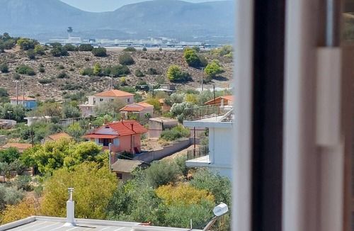 Spata-Artemida Apartment | Free Mini Pool Jacuzzi Airport House - up to 8 people