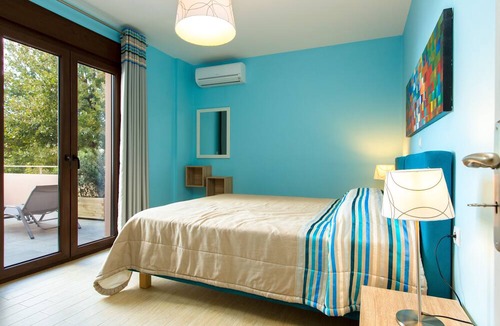 Mirthios Hotel | Stella in the Village Suites