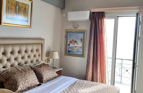 Peiraiki Hotel | Hotel Queens Leriotis