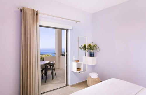 Mirthios House | Villa Stella Suites