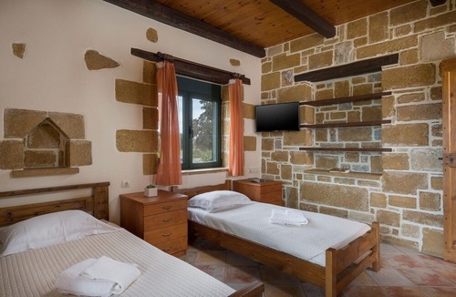Nea Kydonia Villa | Athina Traditional Villa w/Private Pool & Vistas