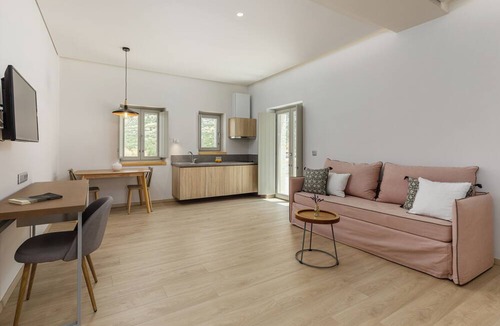 Areopoli Hotel | Margazi Luxury Rooms