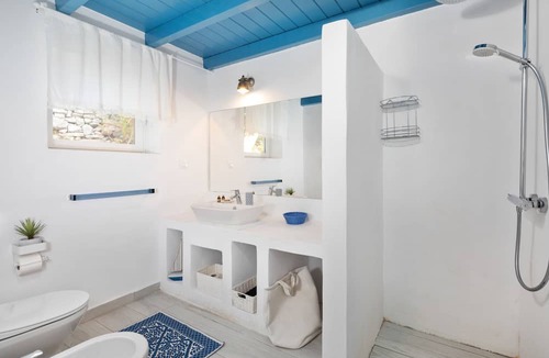 Gaios Cottage | Fede - Luxury One-Bedroom Cottage in Gaios Paxos - Danilia Luxury Cottages