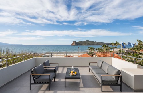 Agia Marina Hotel | Ostrakon Suites