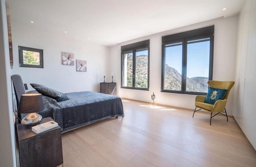 Kounelion Villa | Sea View 6 Bedroom Villa With a Heated Pool