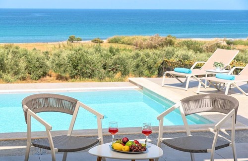 Filaki House | Vista Mare Grand Heated Pool