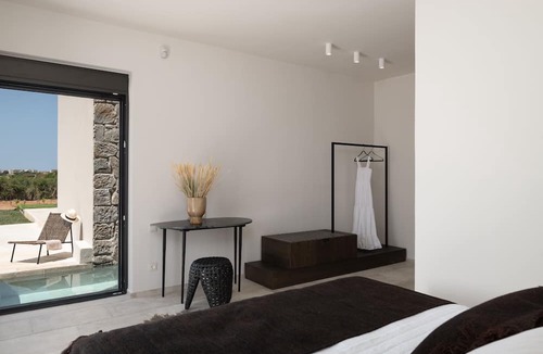 Skaleta Villa | Citrus Grove
