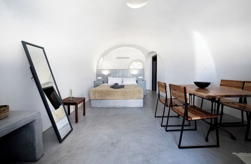 Finikia House | Lotza Studios