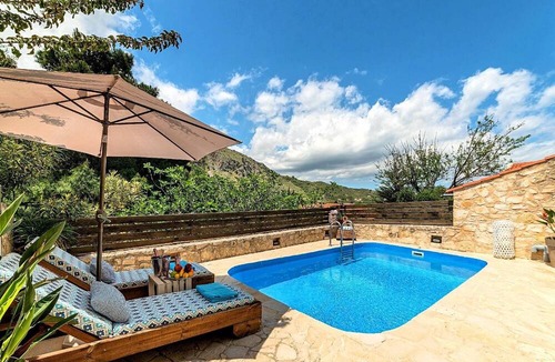 Kournas House | Apple Green Villa Private Pool