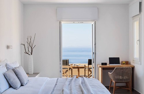 Chora Folegandros Hotel | AVATON Folegandros