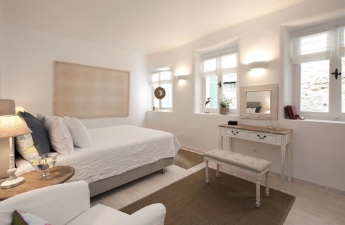 Ano Korakiana Villa | White Jasmine Cottage