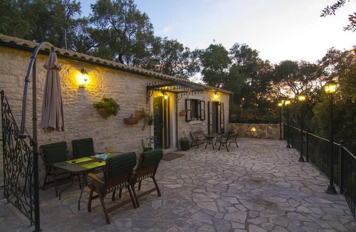 Gaios House | Su La Strata house by CorfuEscapes