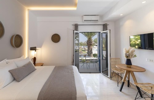 Agia Paraskevi Hotel | Louis Studios Hotel
