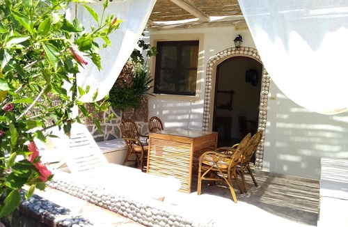 Ammoudara Villa | Ideal Place for Family Near the Beach With Garden