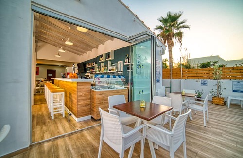 Gazi House | Emi Seaside