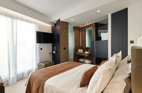 Heraklion House | City Lion by Semavi