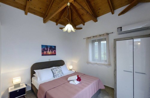 Riglia Villa | Mani Sea View Villa Lida - Luxury near beach