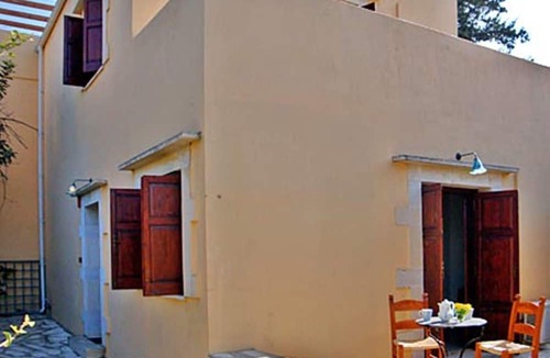 Douliana Apartment | Holiday house with a terrace and balcony