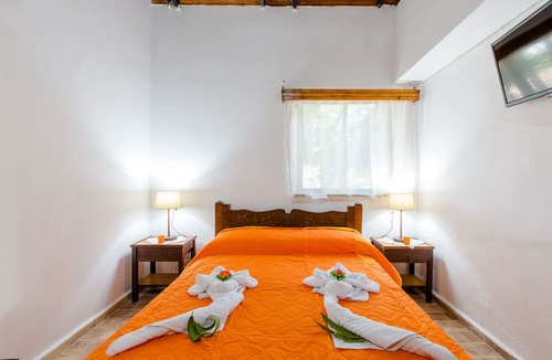 Kamisiana House | Aadonis Villa