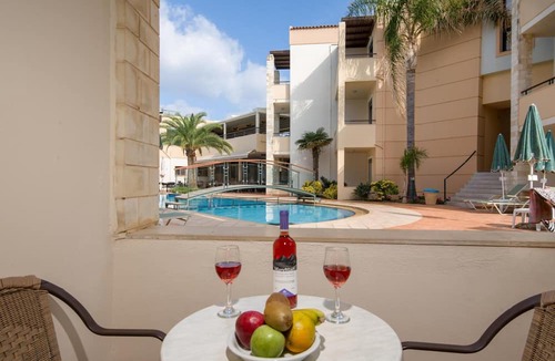 Kato Stalos Hotel | Creta Palm Hotel