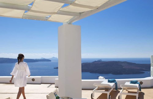 Fira Hotel | Aria Suites
