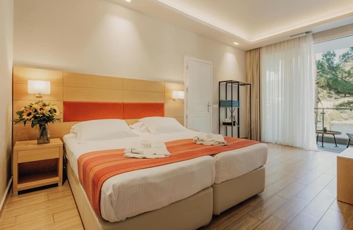 Lakones Hotel | Akrotiri Beach Resort & Spa - Adult Friendly