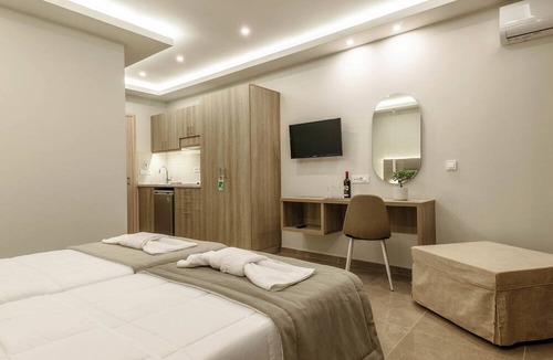Amoudi House | Remezzo Apartments & Studios