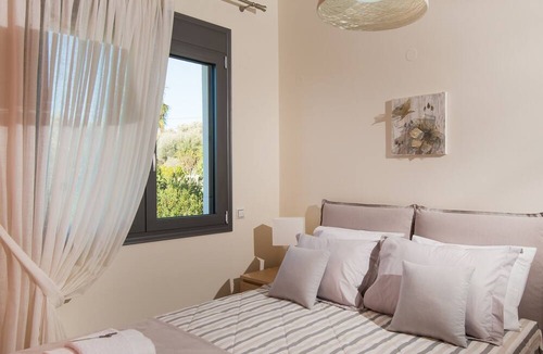 Adelianos Kampos Villa | Villa Kalli