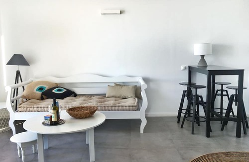 Kini Bed & Breakfast | Pino di Loto Bed & Breakfast