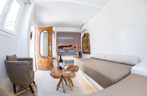 Agios Stefanos House | Villa Elina Suites And More