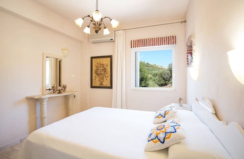 Mires Villa | Villa Dafni